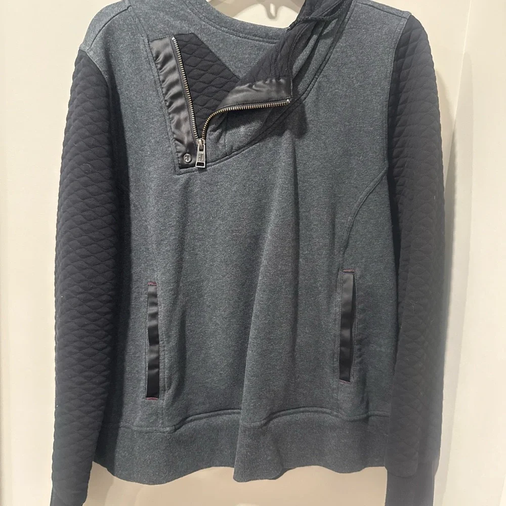 Harley Davidson Gray and Black Sweater - Picture 1 of 4